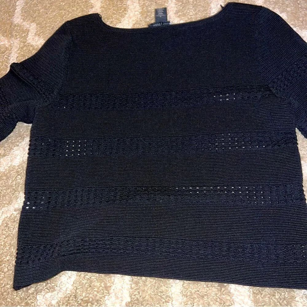 White House Black Marker size small shirt